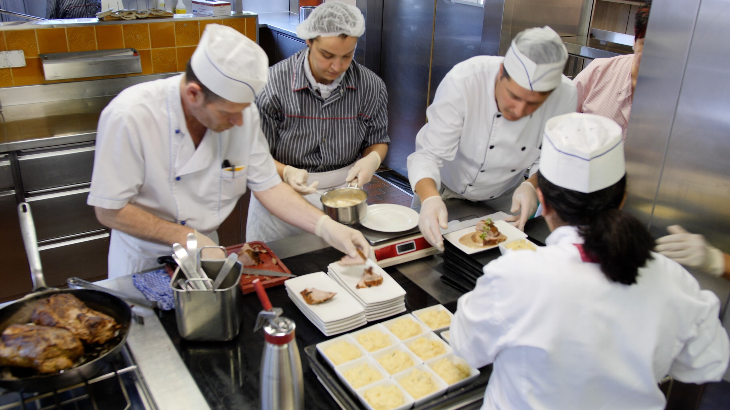 La pénurie de main-d&rsquo;œuvre dans la restauration impacte les mesures d’insertion